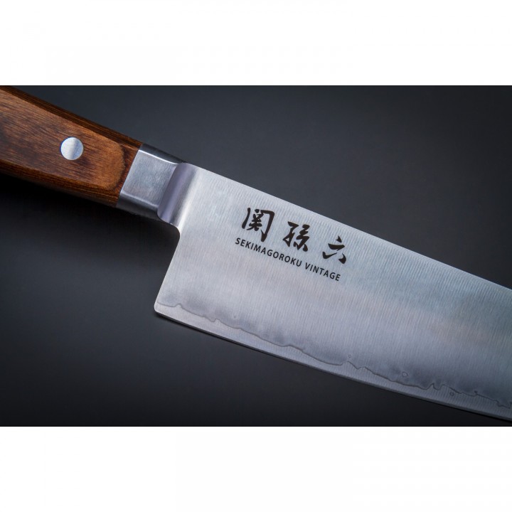 Нож Santoku KAI MGV-0502